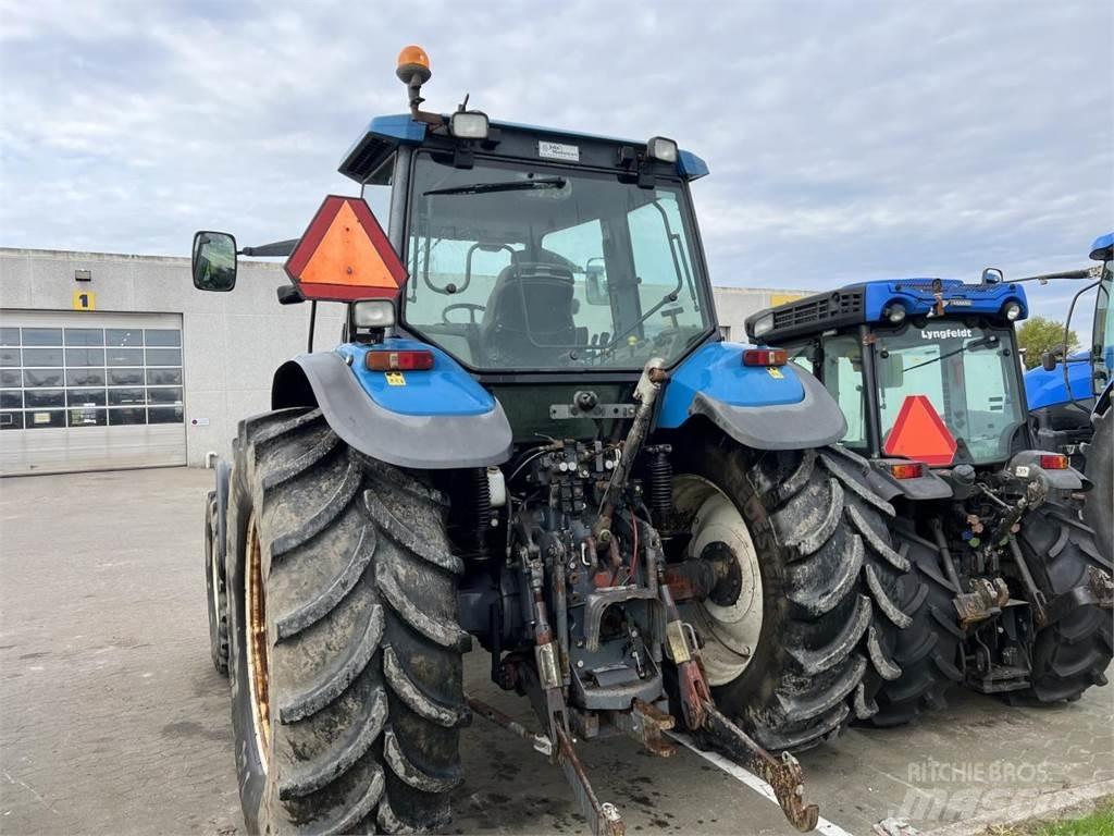 New Holland TM150 Traktorit