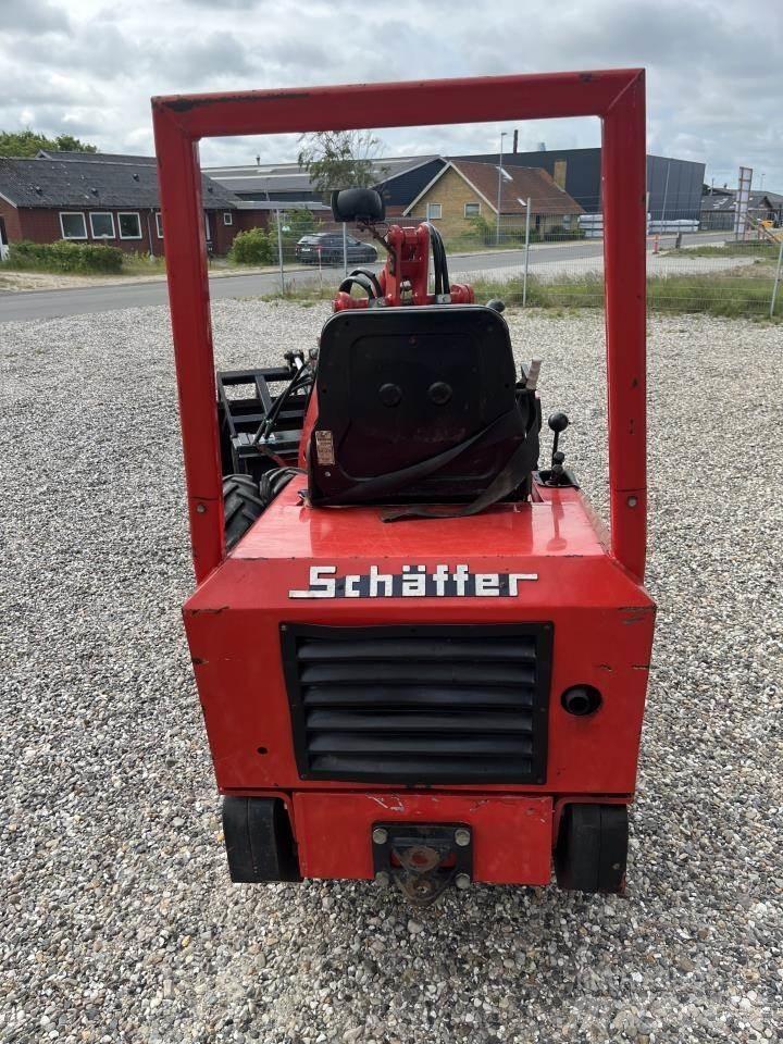 Schäffer 217 Pienkuormaajat
