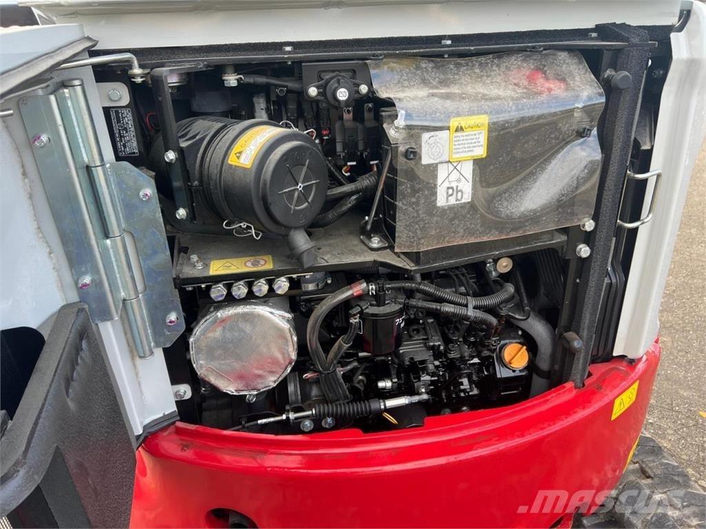 Takeuchi TB325R Minikaivukoneet < 7t