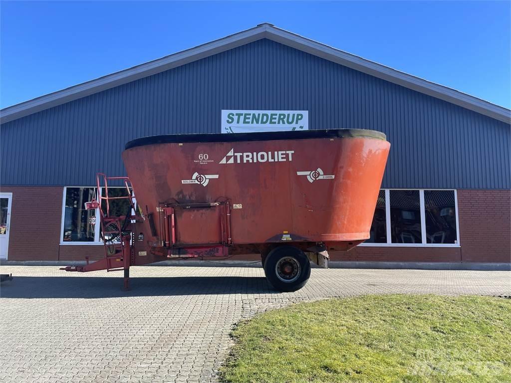 Trioliet 2400 L Rehuvaunut