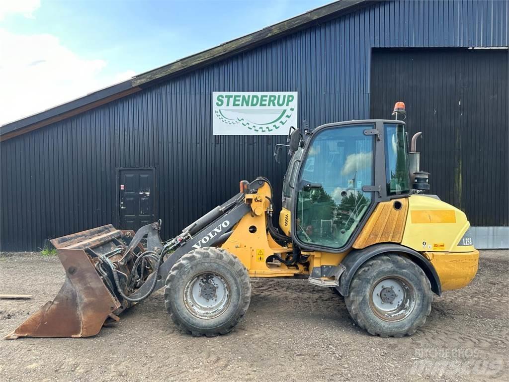 Volvo L25 B Pienkuormaajat
