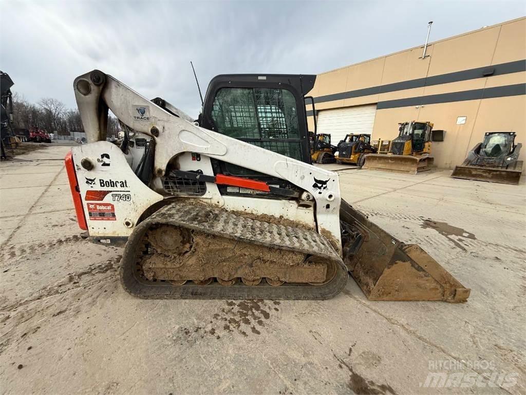 Bobcat T740 Pienkuormaajat