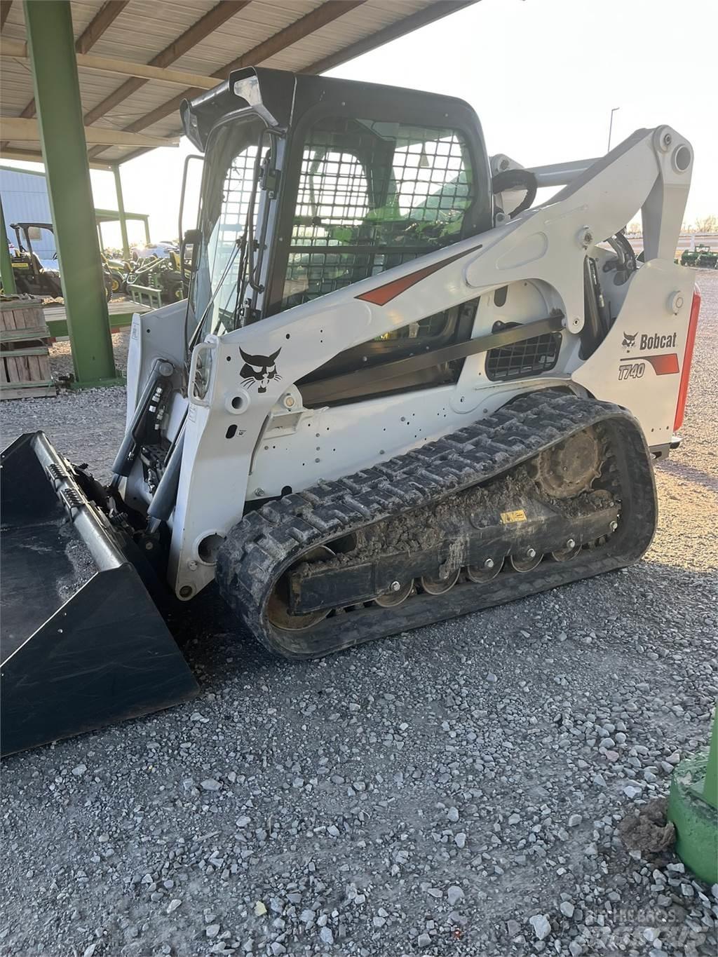 Bobcat T740 Pienkuormaajat