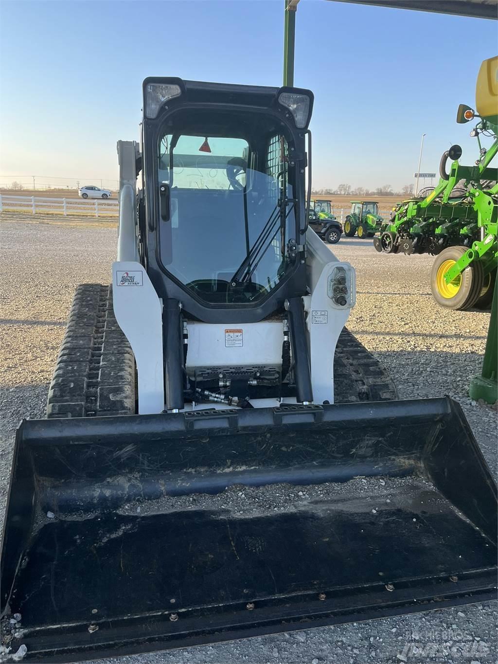 Bobcat T740 Pienkuormaajat