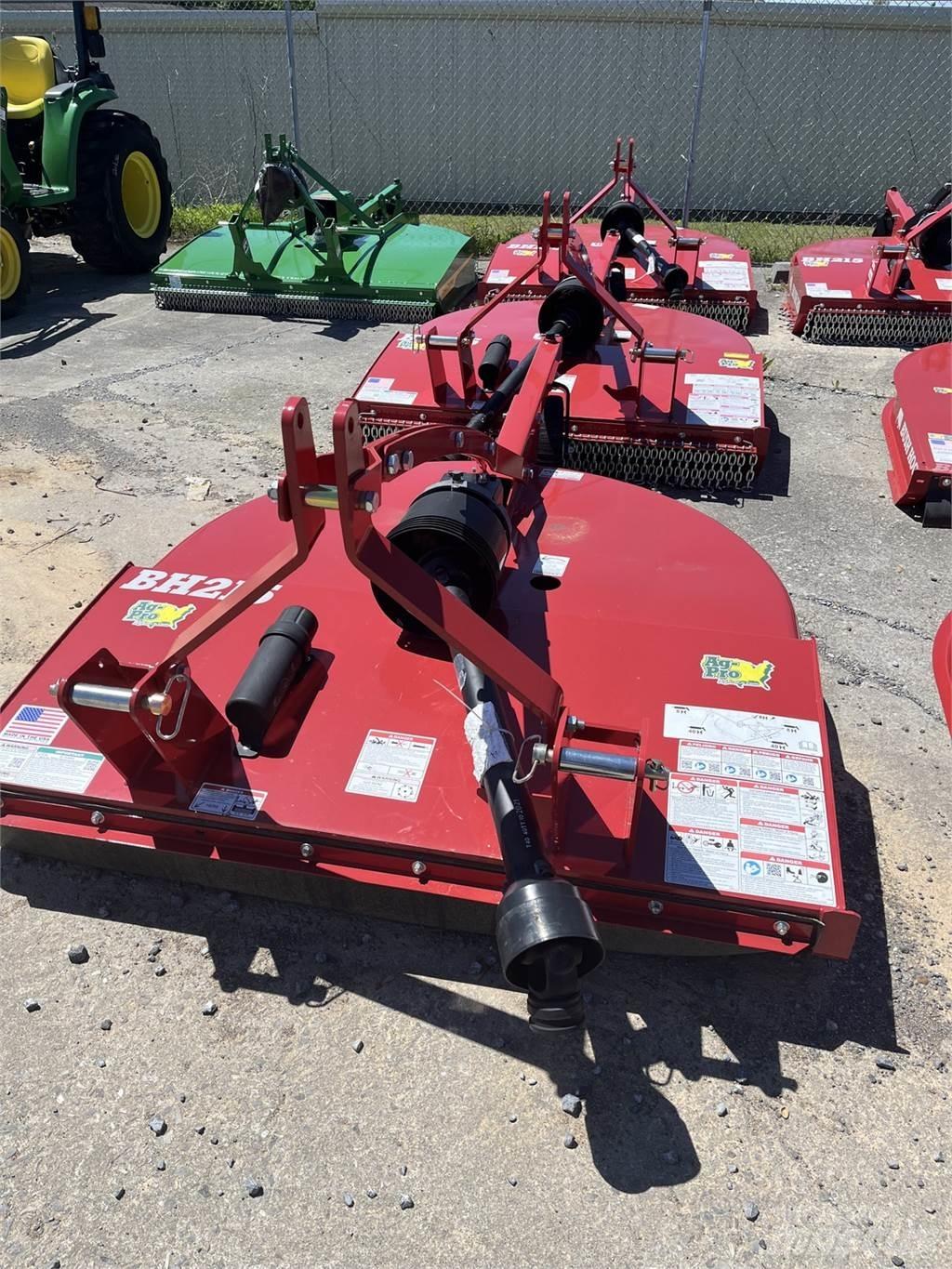 Bush Hog BH215 Paalinkäsittelykoneet