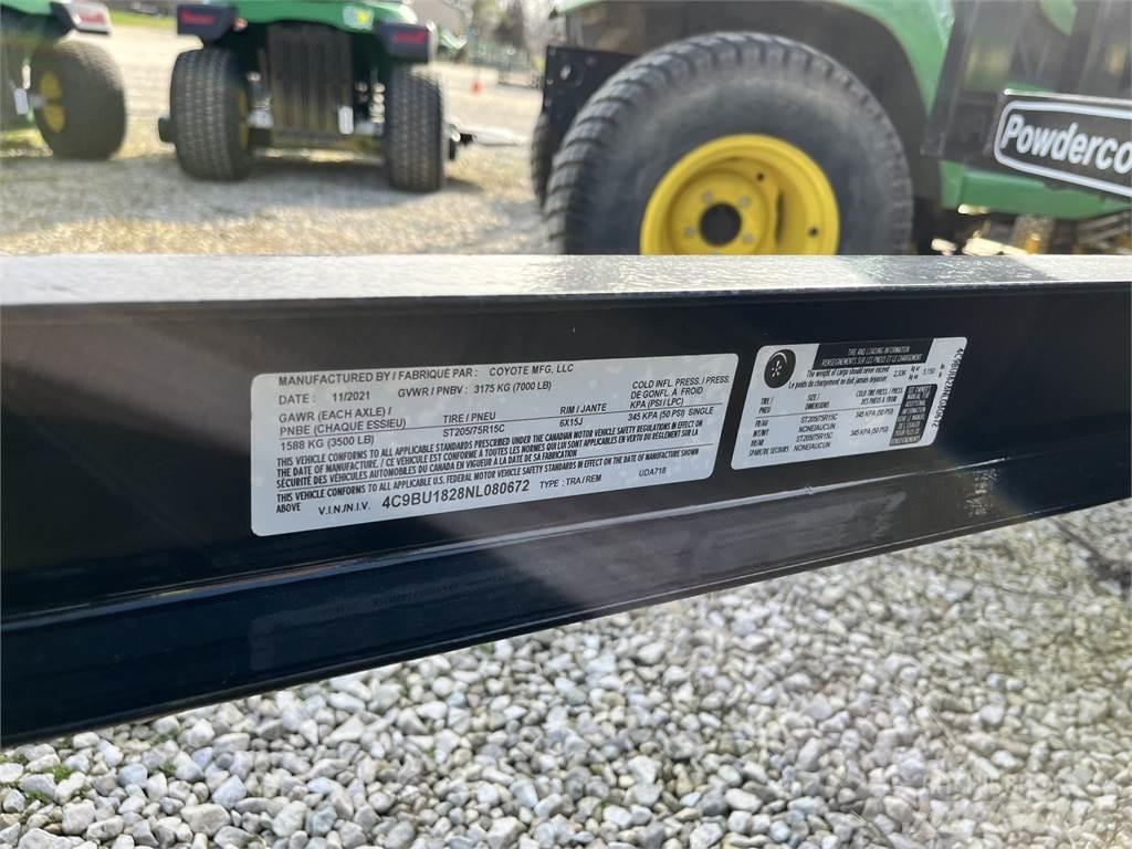 Coyote 7X18 Yleisperävaunut