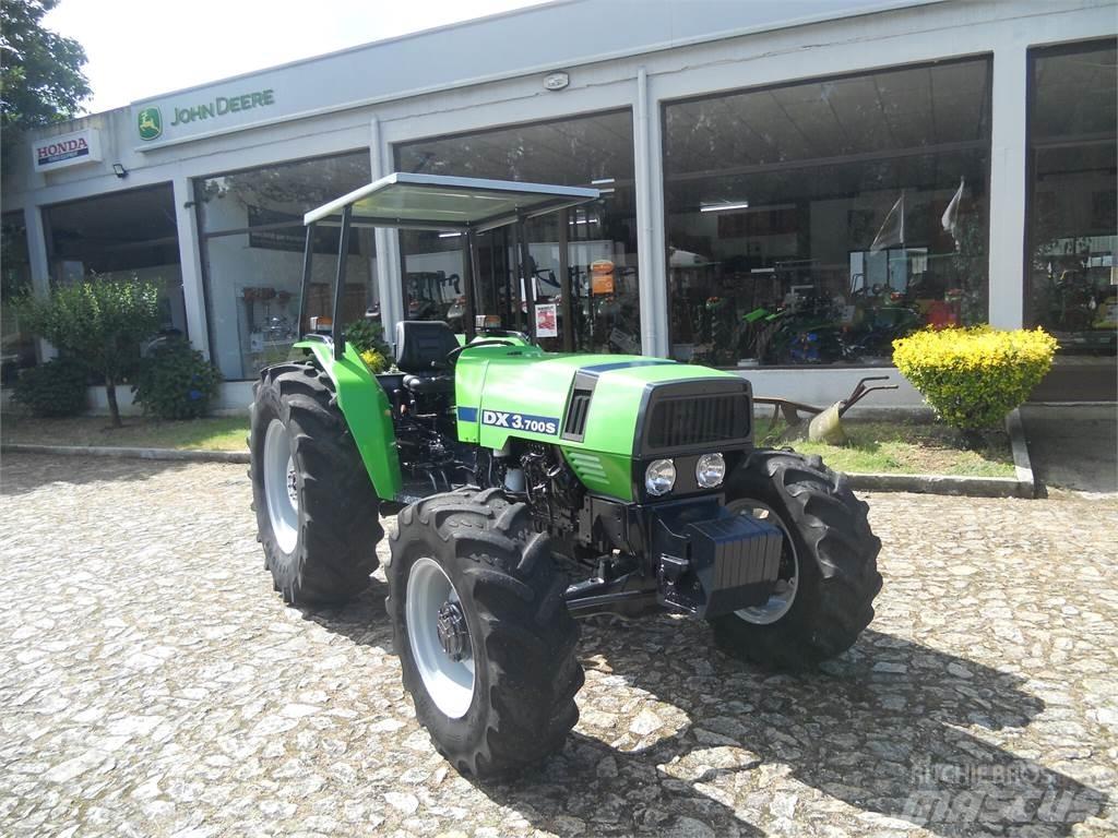 Deutz DX3700 Traktorit