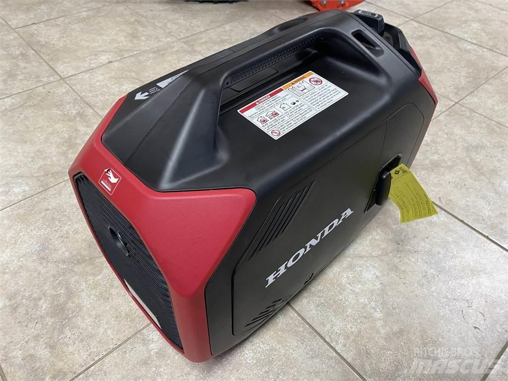 Honda EU3200I Valopylväät
