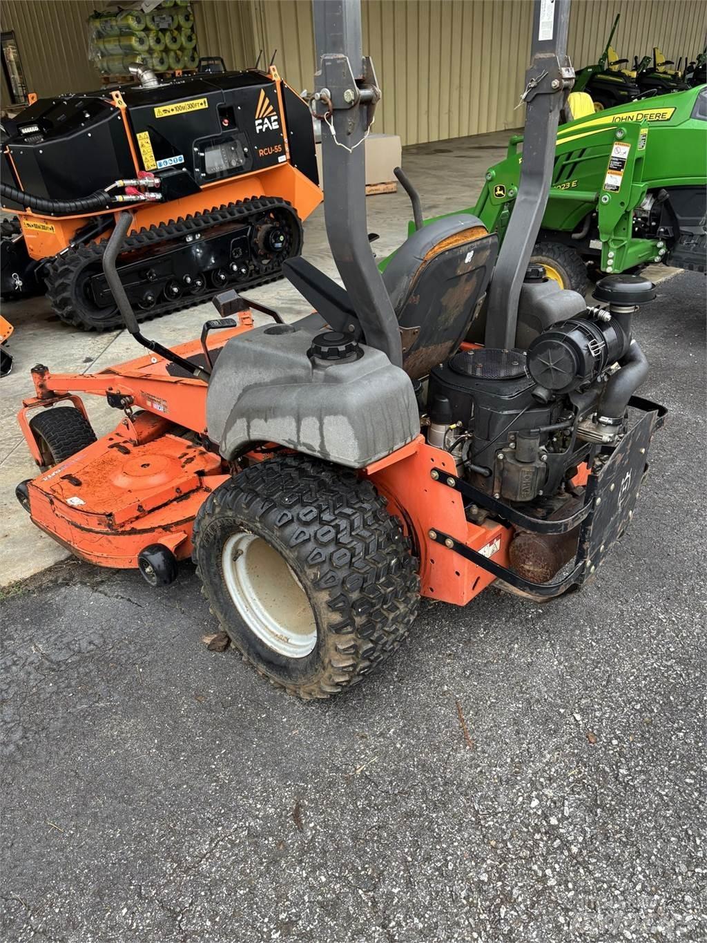 Husqvarna Z6127 0-kääntösäde leikkurit