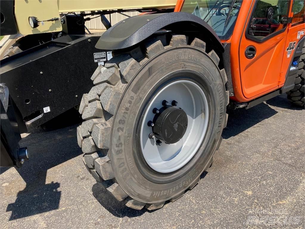 JLG 1055 Kurottajat
