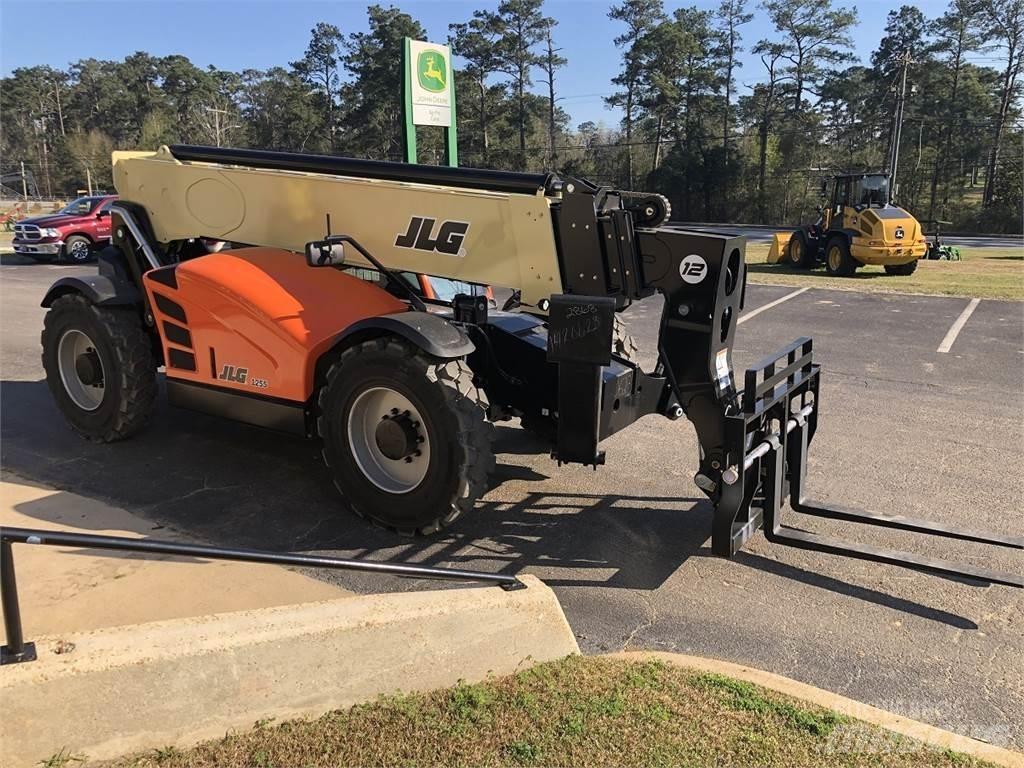 JLG 1255 Kurottajat