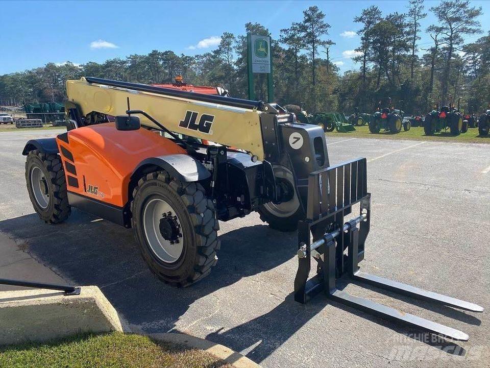 JLG 742 Kurottajat