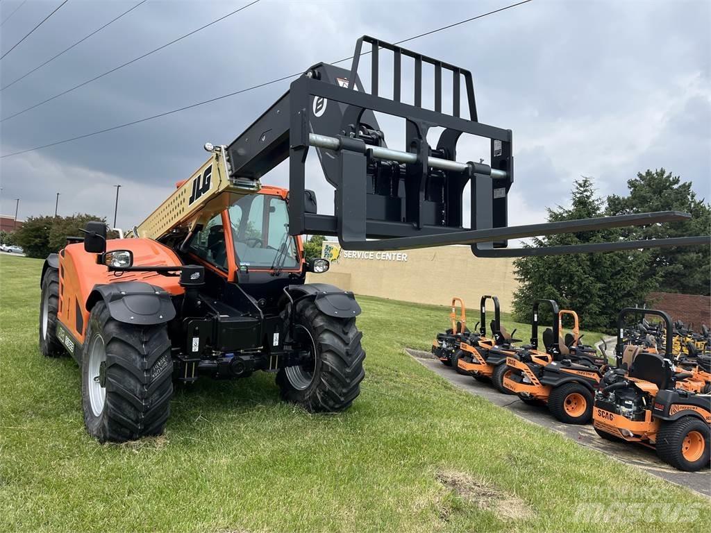 JLG 823 Kurottajat