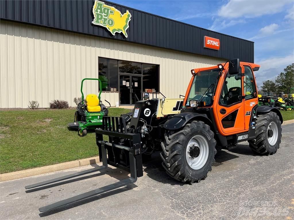 JLG 823 Kurottajat