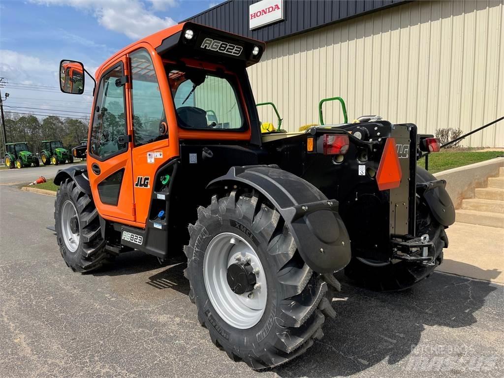 JLG 823 Kurottajat