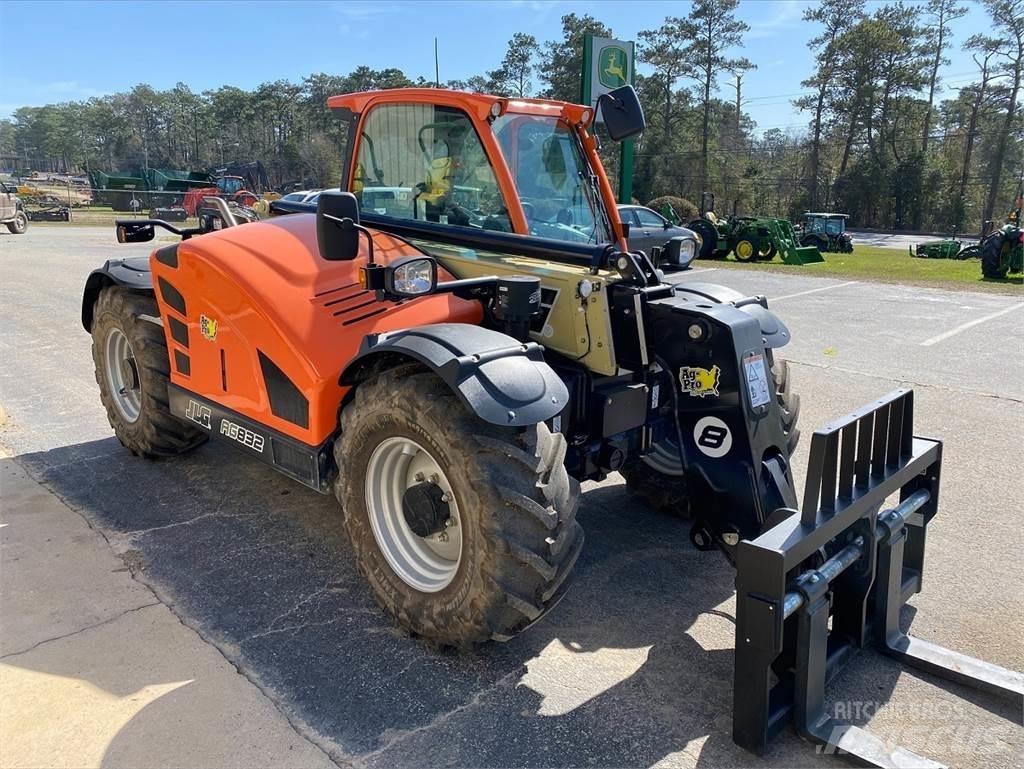 JLG 832 Kurottajat