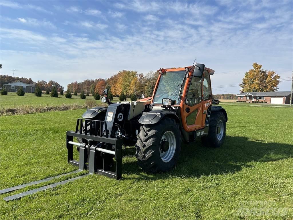 JLG AG823 Kurottajat
