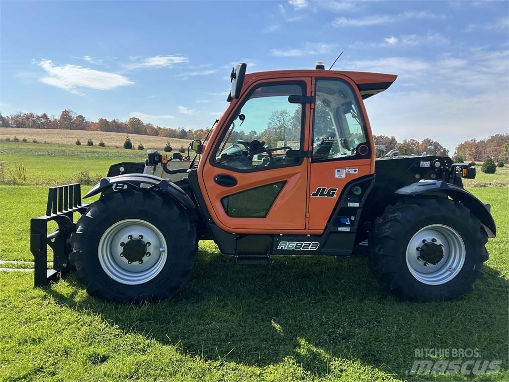 JLG AG823 Kurottajat