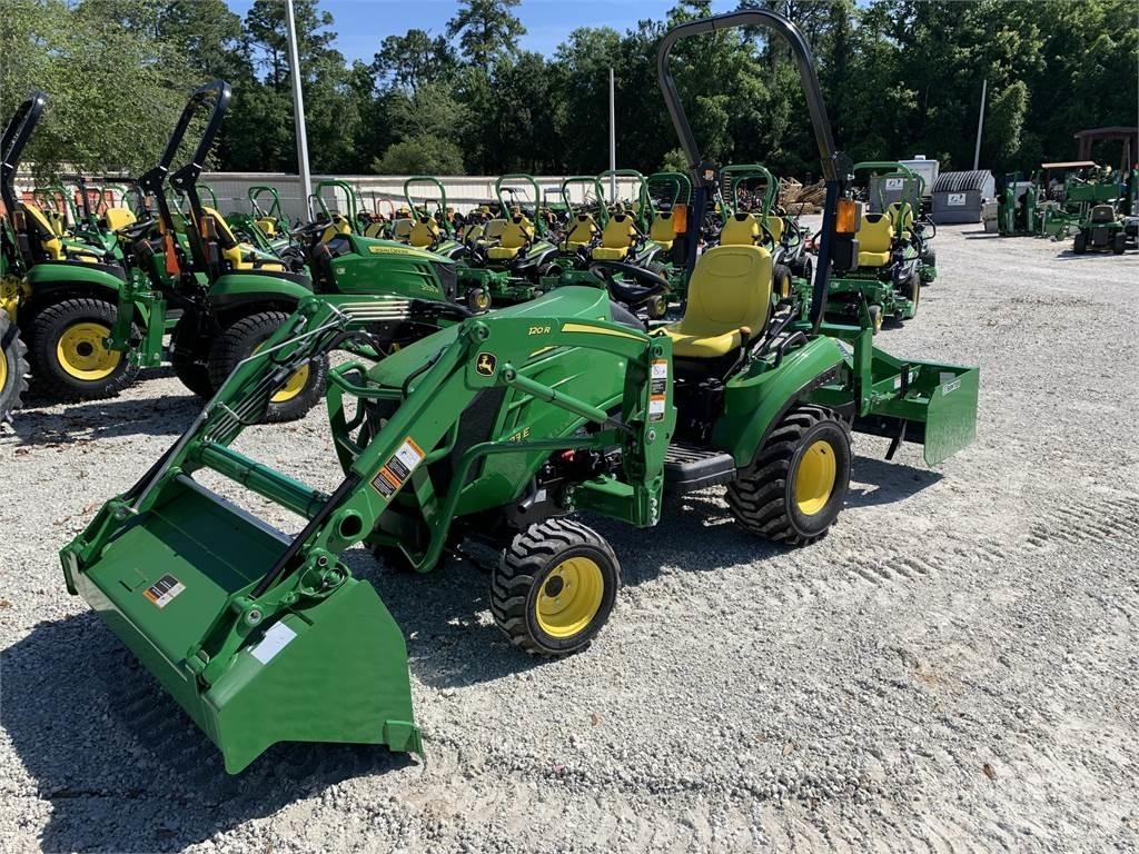 John Deere 1023E Taajamatraktorit