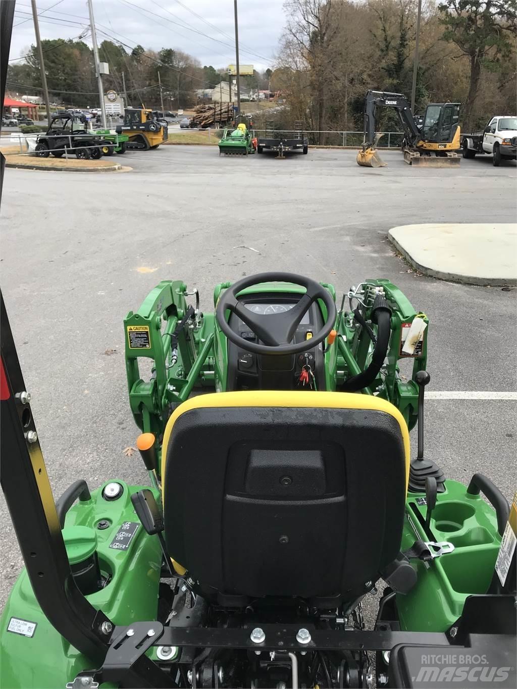 John Deere 1023E Taajamatraktorit