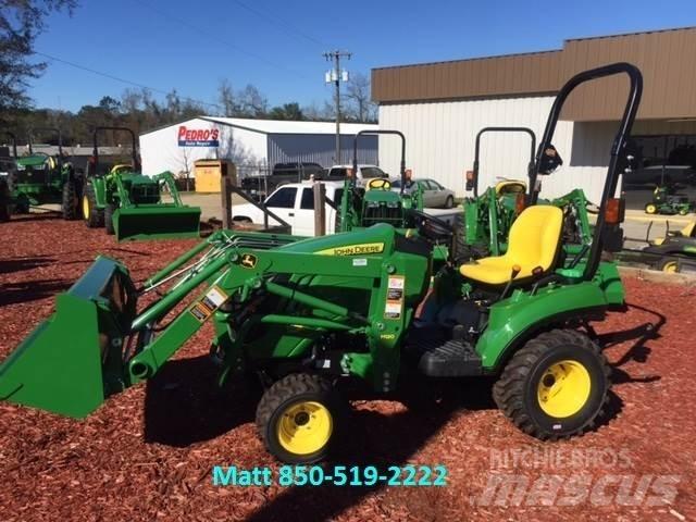 John Deere 1023E Taajamatraktorit