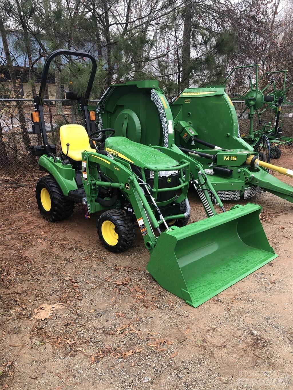 John Deere 1023E Taajamatraktorit