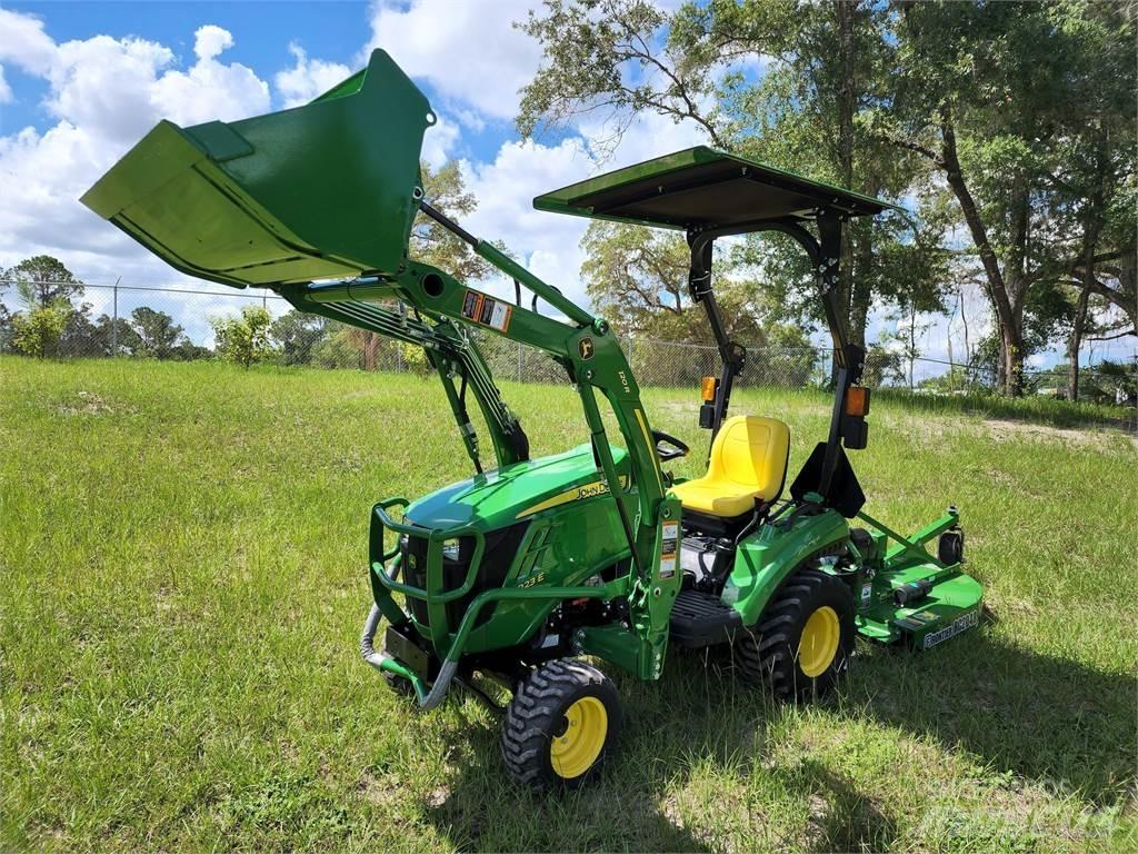 John Deere 1023E Taajamatraktorit