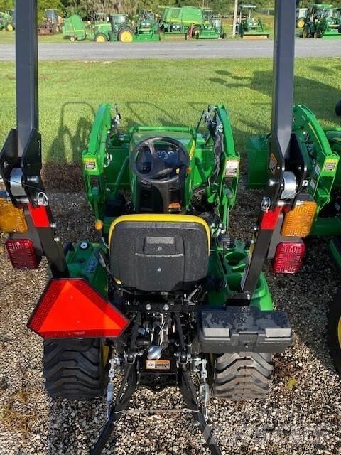 John Deere 1023E Taajamatraktorit