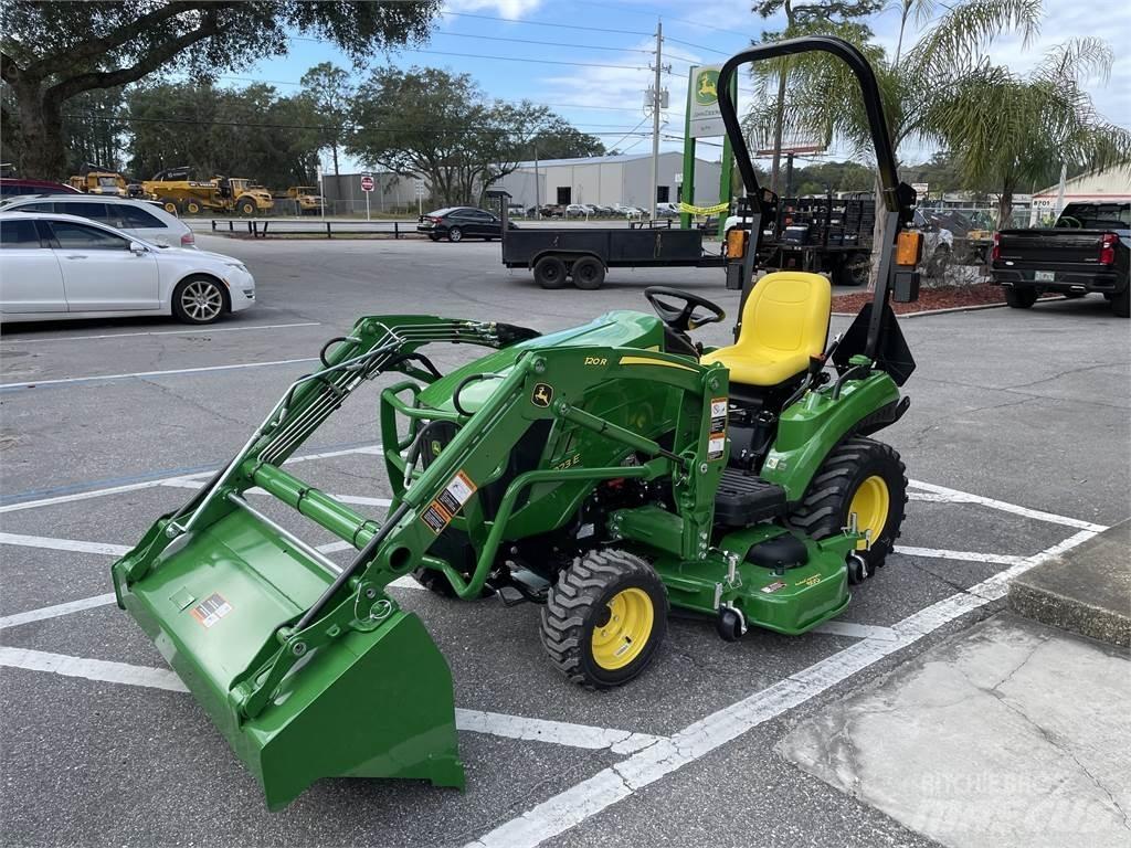 John Deere 1023E Taajamatraktorit