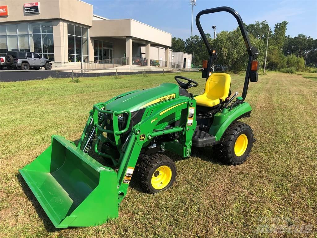 John Deere 1023E Taajamatraktorit
