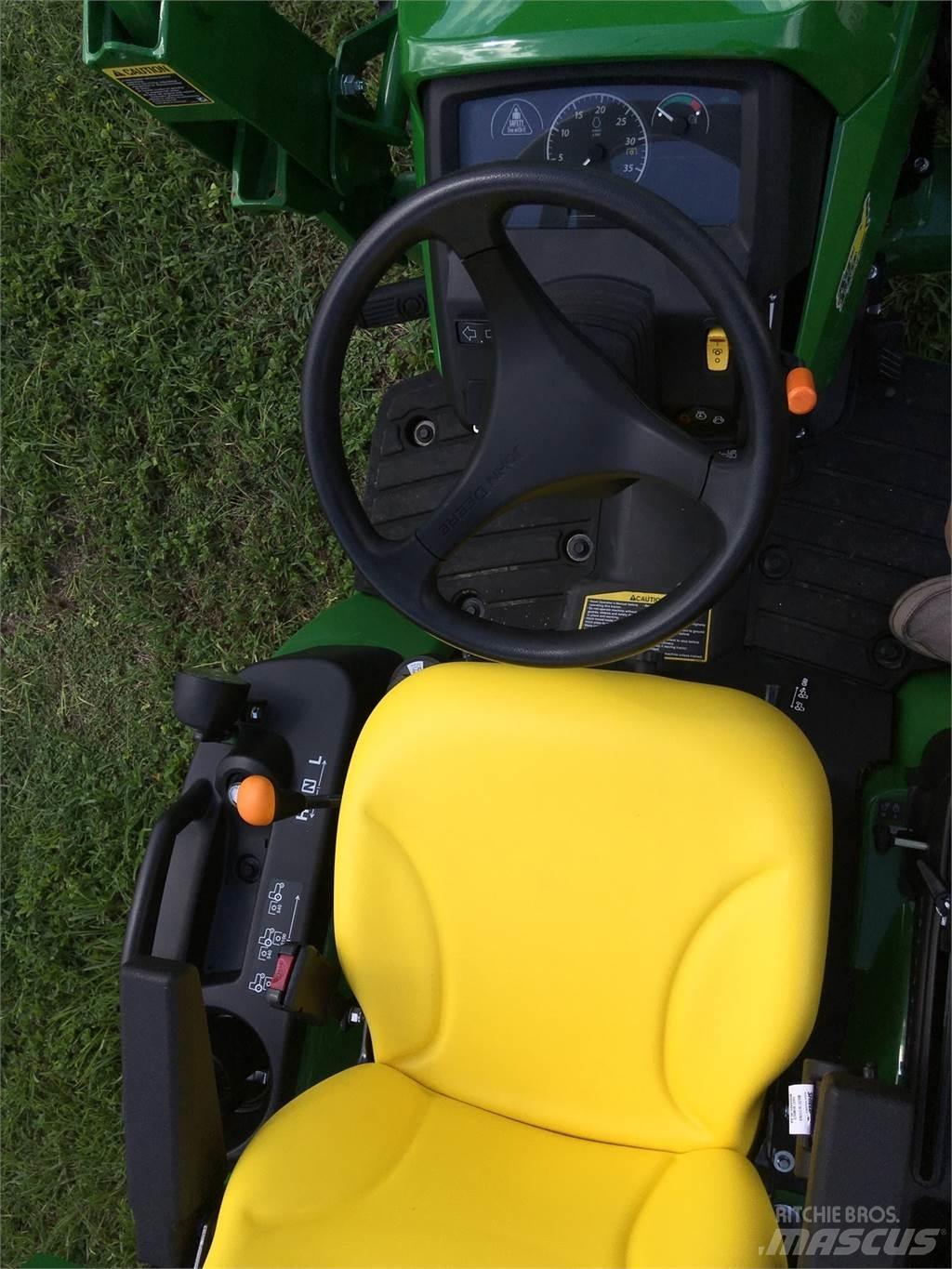 John Deere 1025R Taajamatraktorit