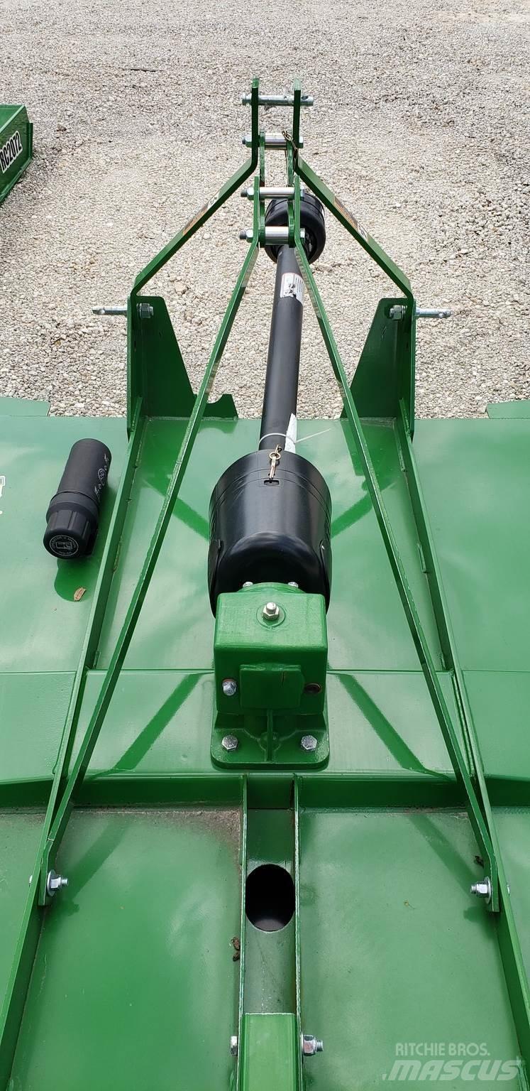 John Deere 1025R Taajamatraktorit
