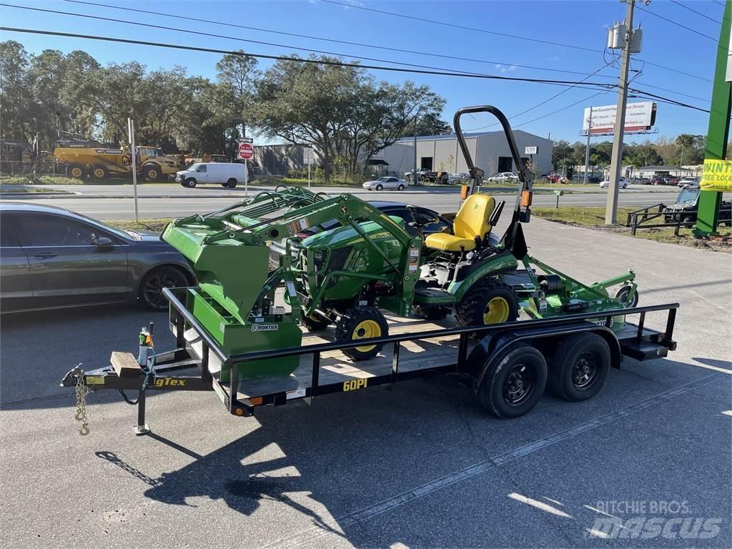 John Deere 1025R Taajamatraktorit