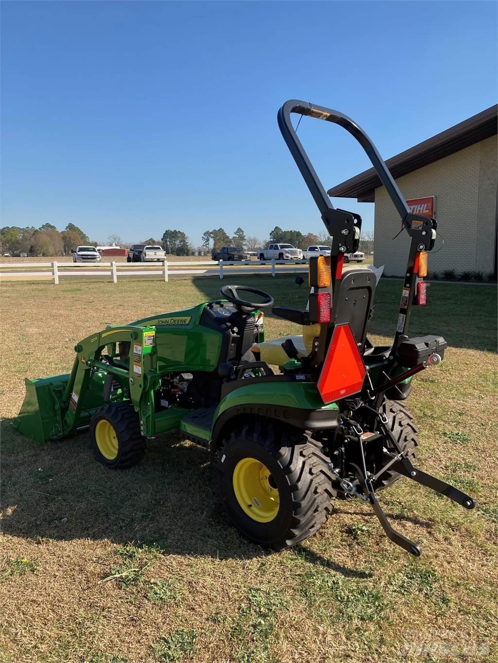 John Deere 1025R Taajamatraktorit