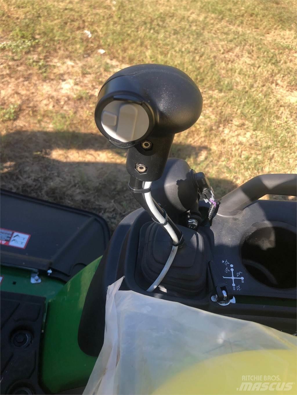 John Deere 1025R Taajamatraktorit