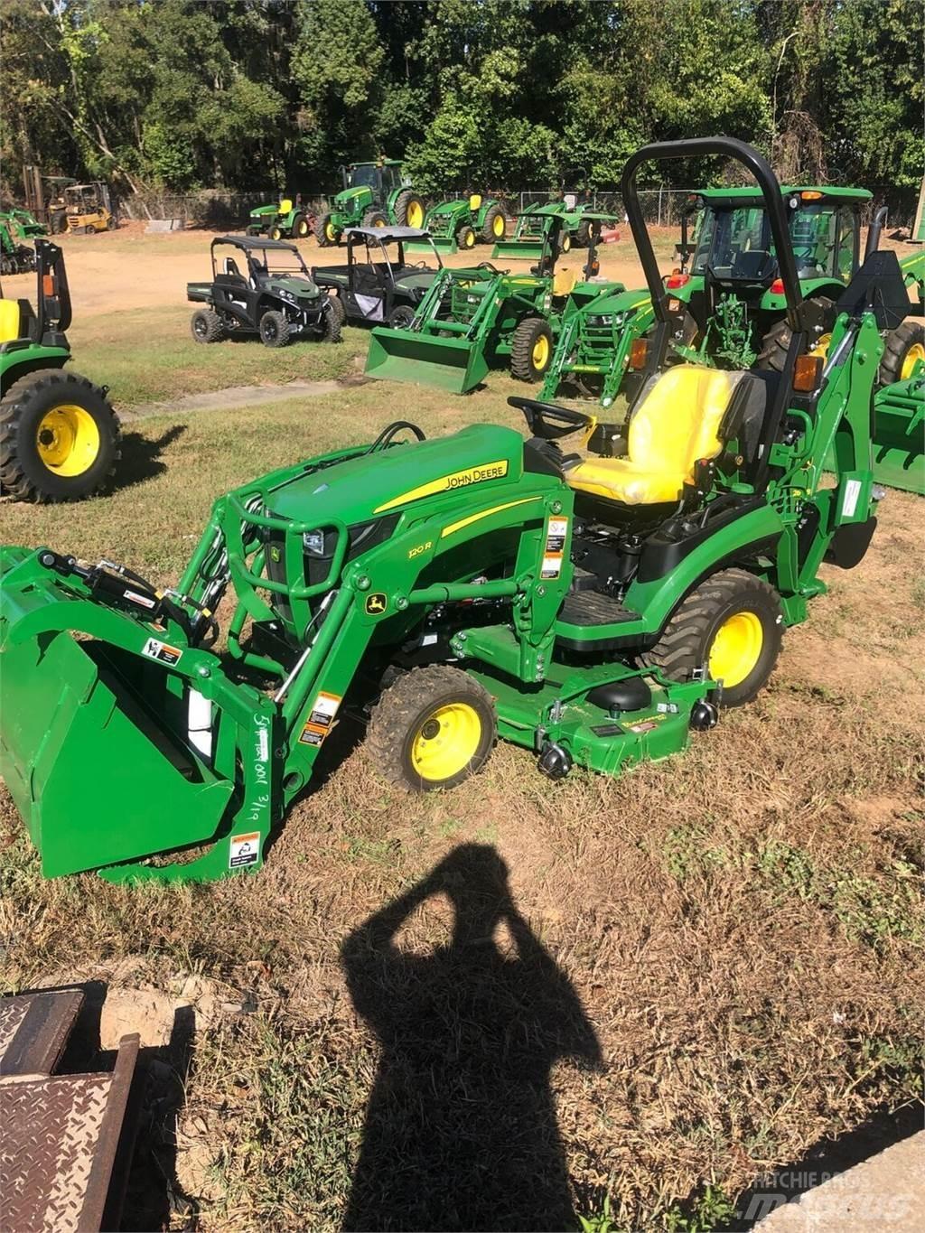John Deere 1025R Taajamatraktorit