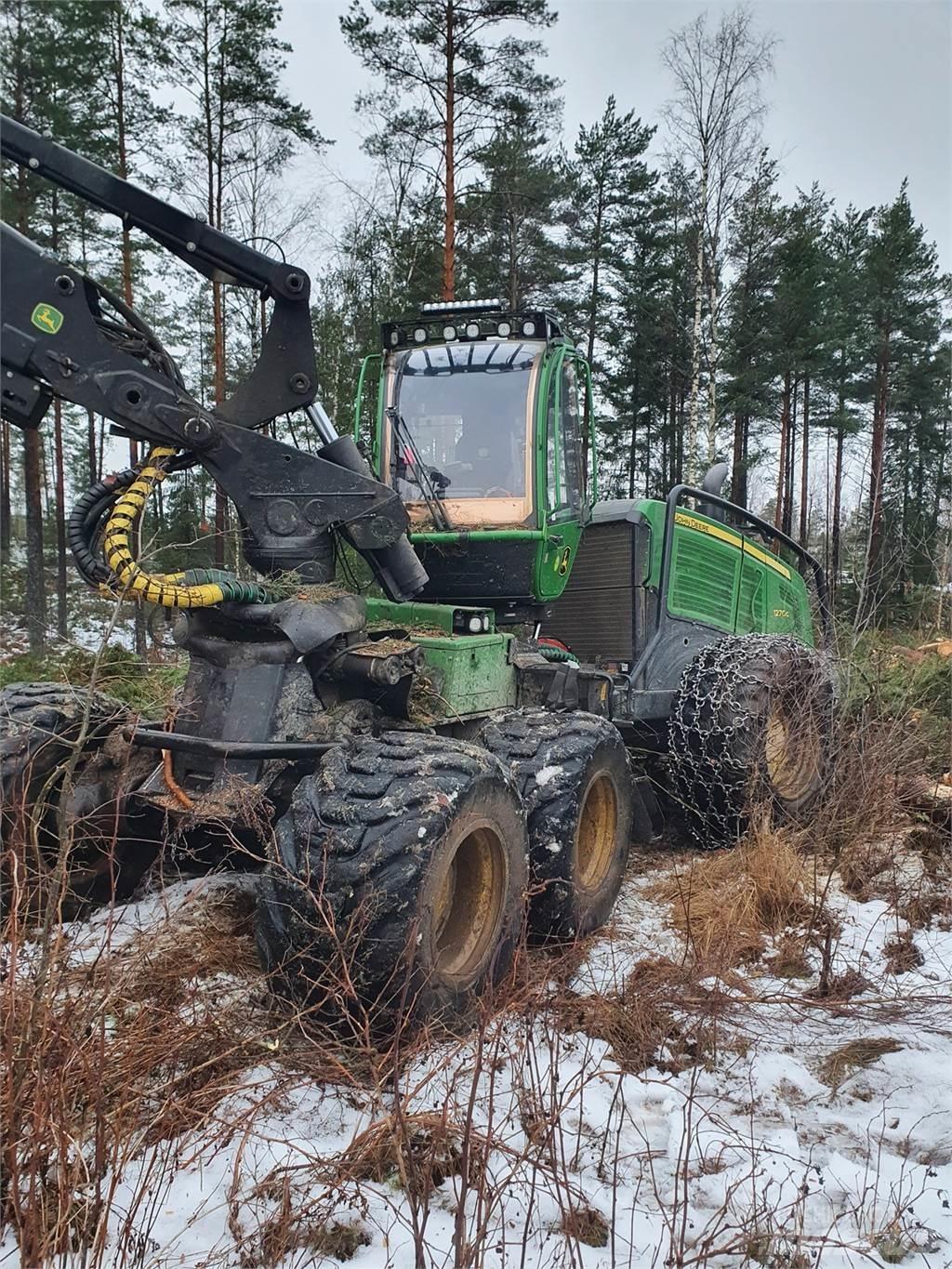 John Deere 1270G Harvesterit
