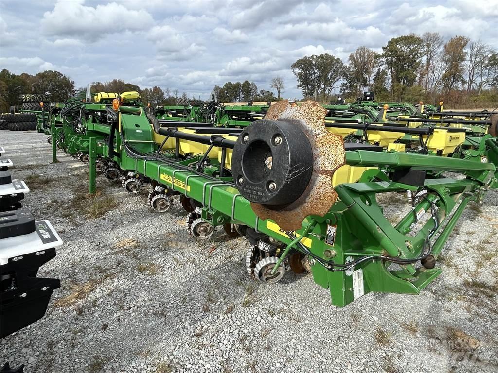 John Deere 1720 Istutuskoneet