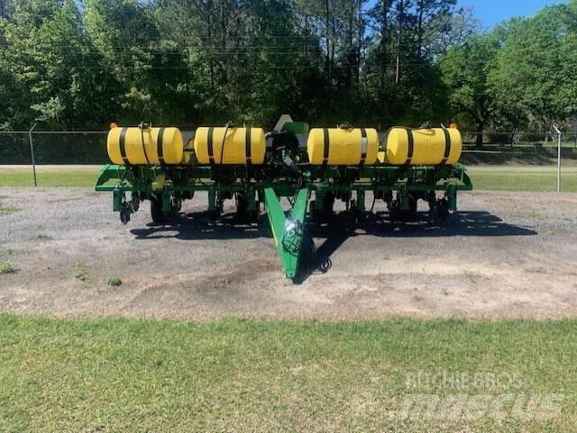 John Deere 1755 Istutuskoneet