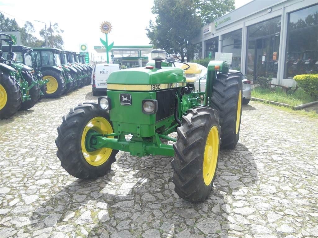 John Deere 1850 Traktorit