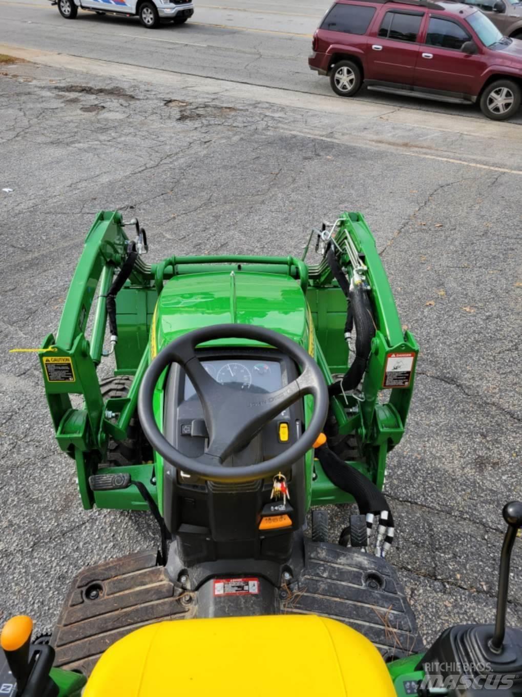 John Deere 2025R Taajamatraktorit
