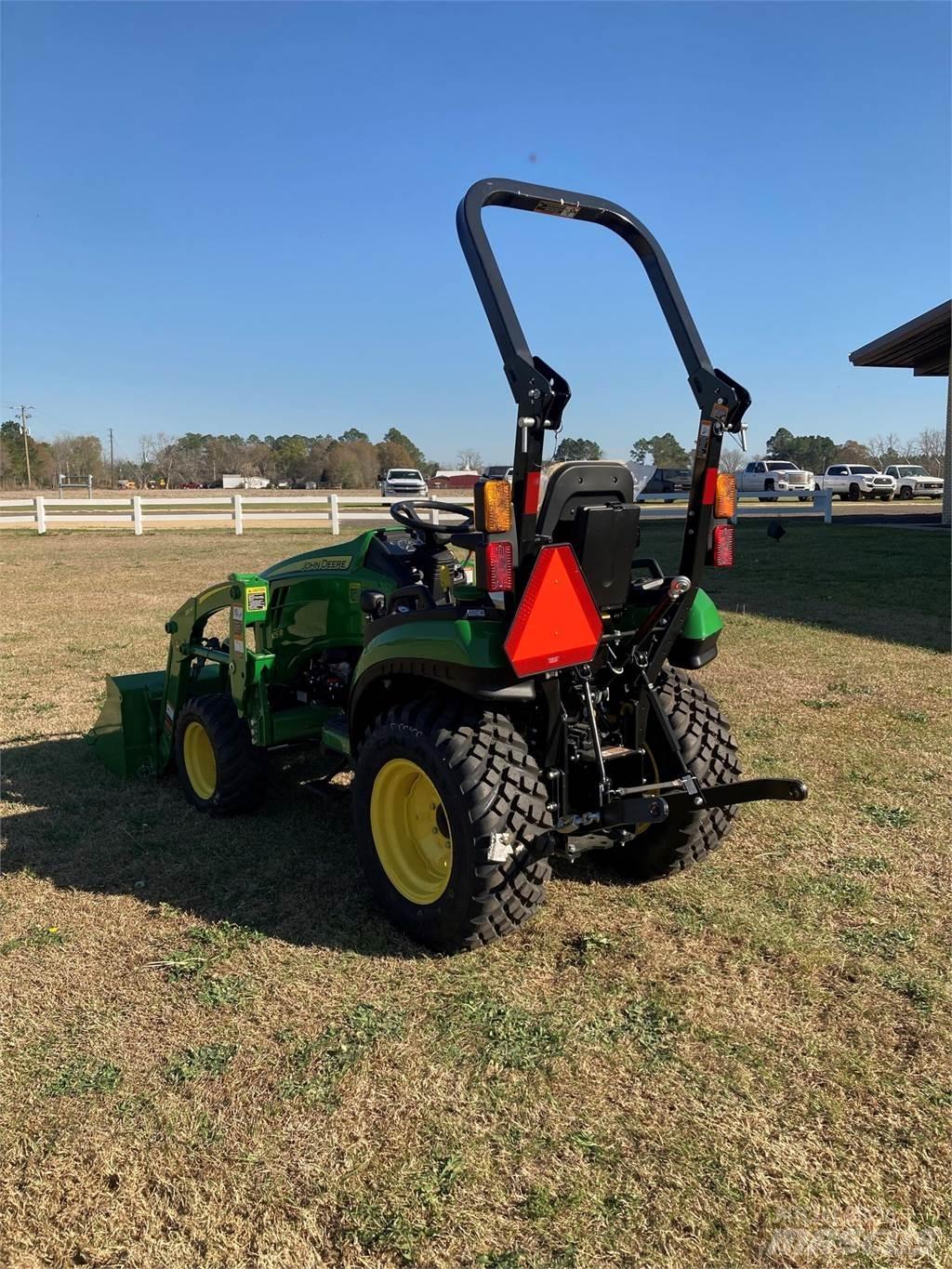 John Deere 2025R Taajamatraktorit