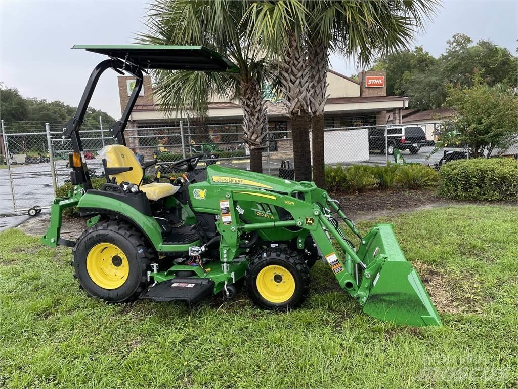 John Deere 2025R Taajamatraktorit