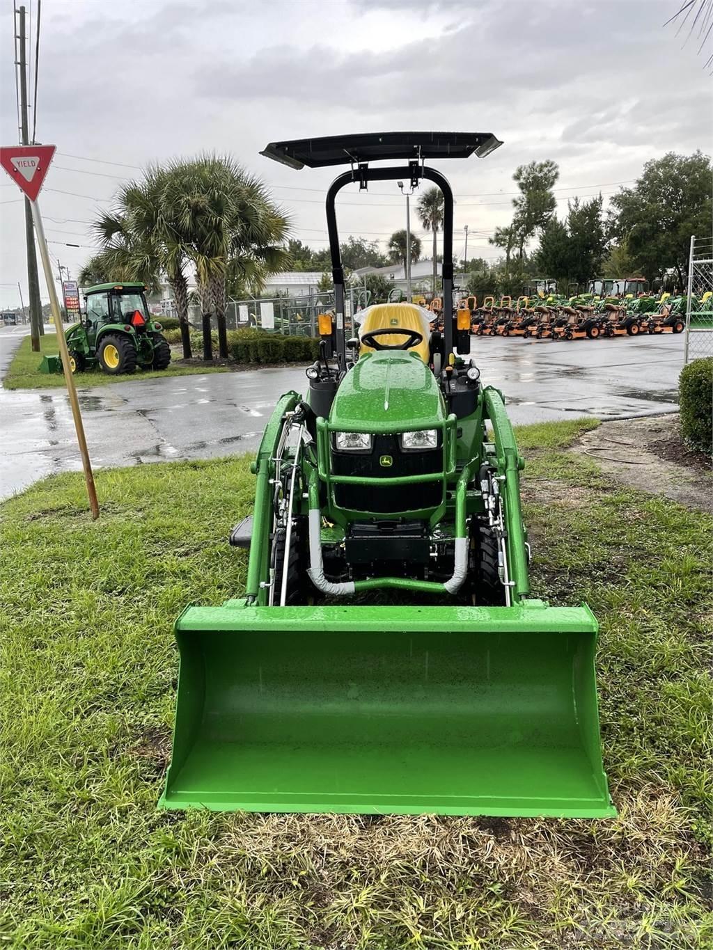 John Deere 2025R Taajamatraktorit