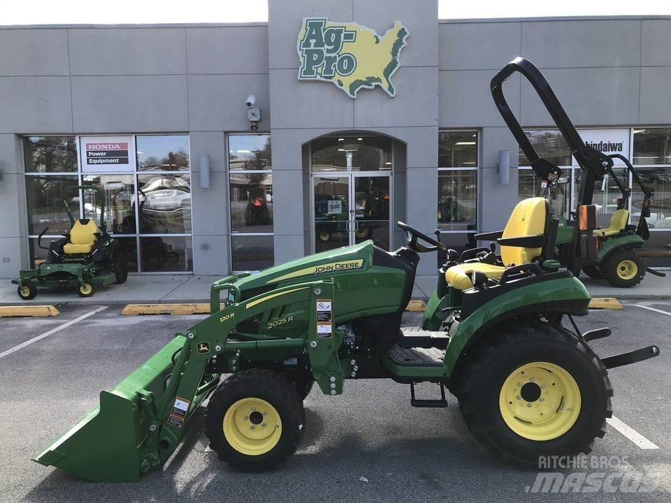 John Deere 2025R Taajamatraktorit