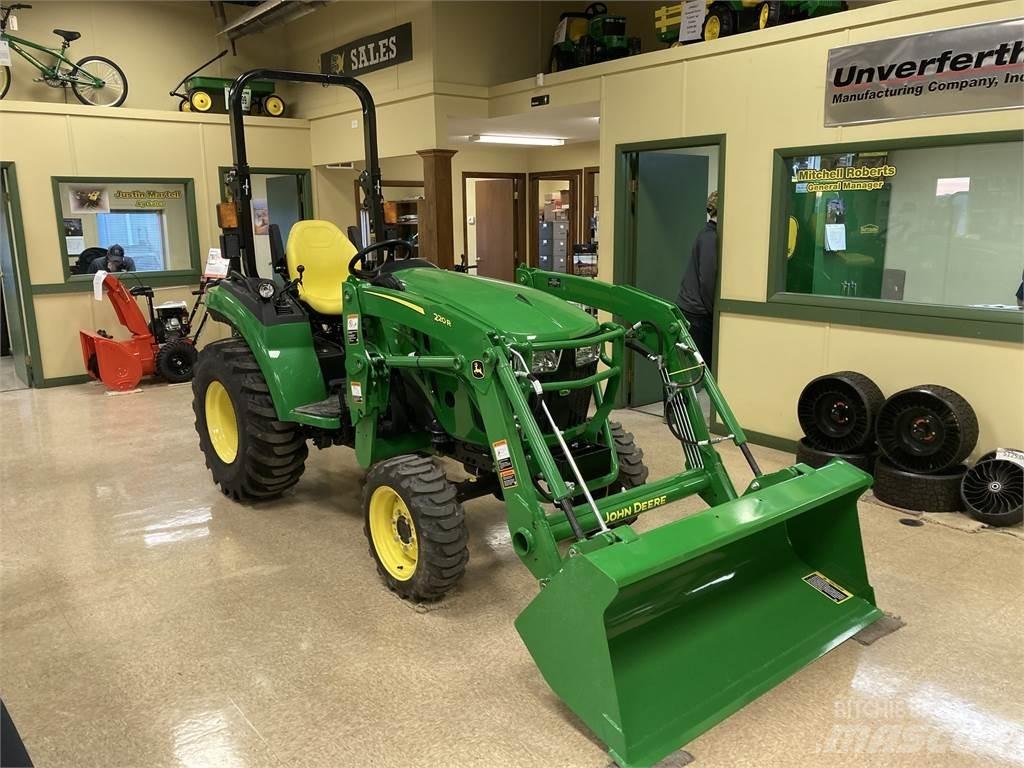 John Deere 2032R Taajamatraktorit