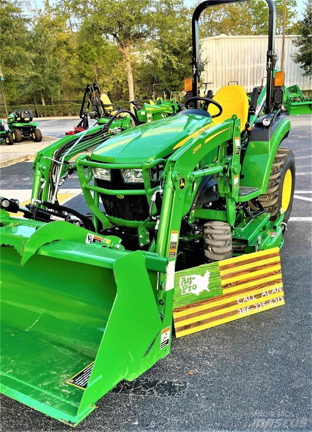 John Deere 2032R Taajamatraktorit