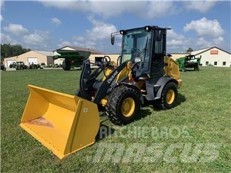 John Deere 244L Pyöräkuormaajat