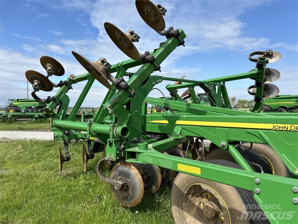 John Deere 2730 Muut maanmuokkauskoneet ja lisävarusteet