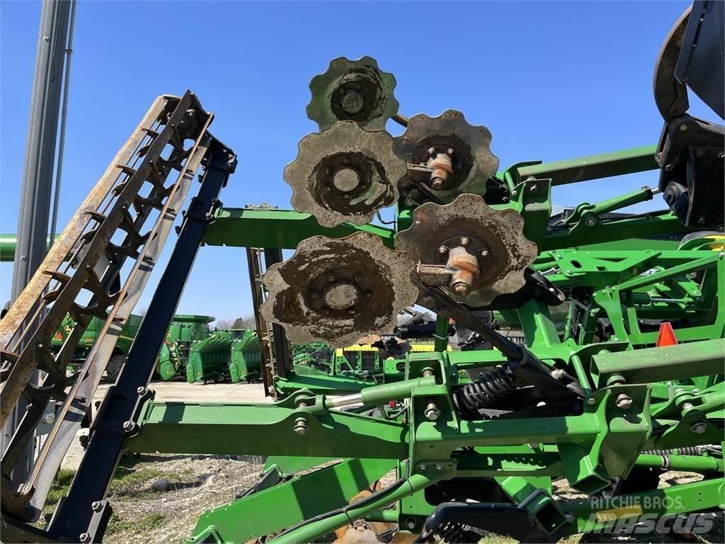 John Deere 2730 Muut maanmuokkauskoneet ja lisävarusteet